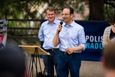 One Colorado governor candidate holds clear cash edge; Boebert, Evans challengers rake in money